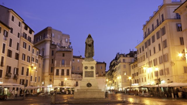 Pomnik Giordano Bruno na [url=http://shutr.bz/1aJnJY2]Campo dei Fiori[/url]