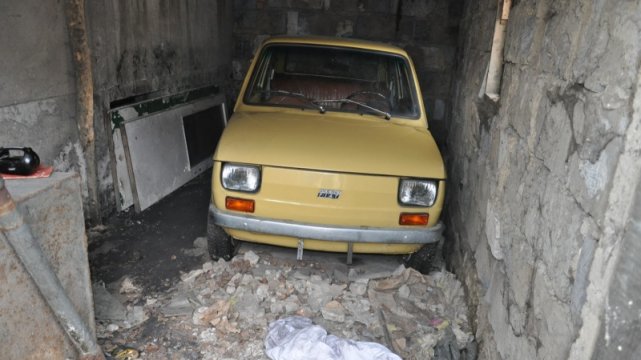 Nowy Fiat 126p z 1979 roku do kupienia na Allegro. 34 lata