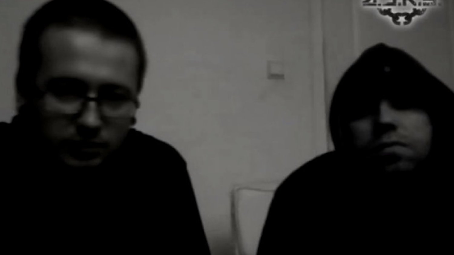 Raper grozi śmiercią Tuskowi, jego córce i Komorowskiemu. "Zamierzam odje...ć pana i całą pana rodzinę"