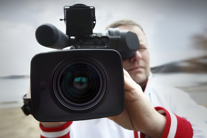 Wizja kilkudziesięciu tysięcy złotych miesięcznie za vloga jest kusząca, ale według vlogerów nierealna.