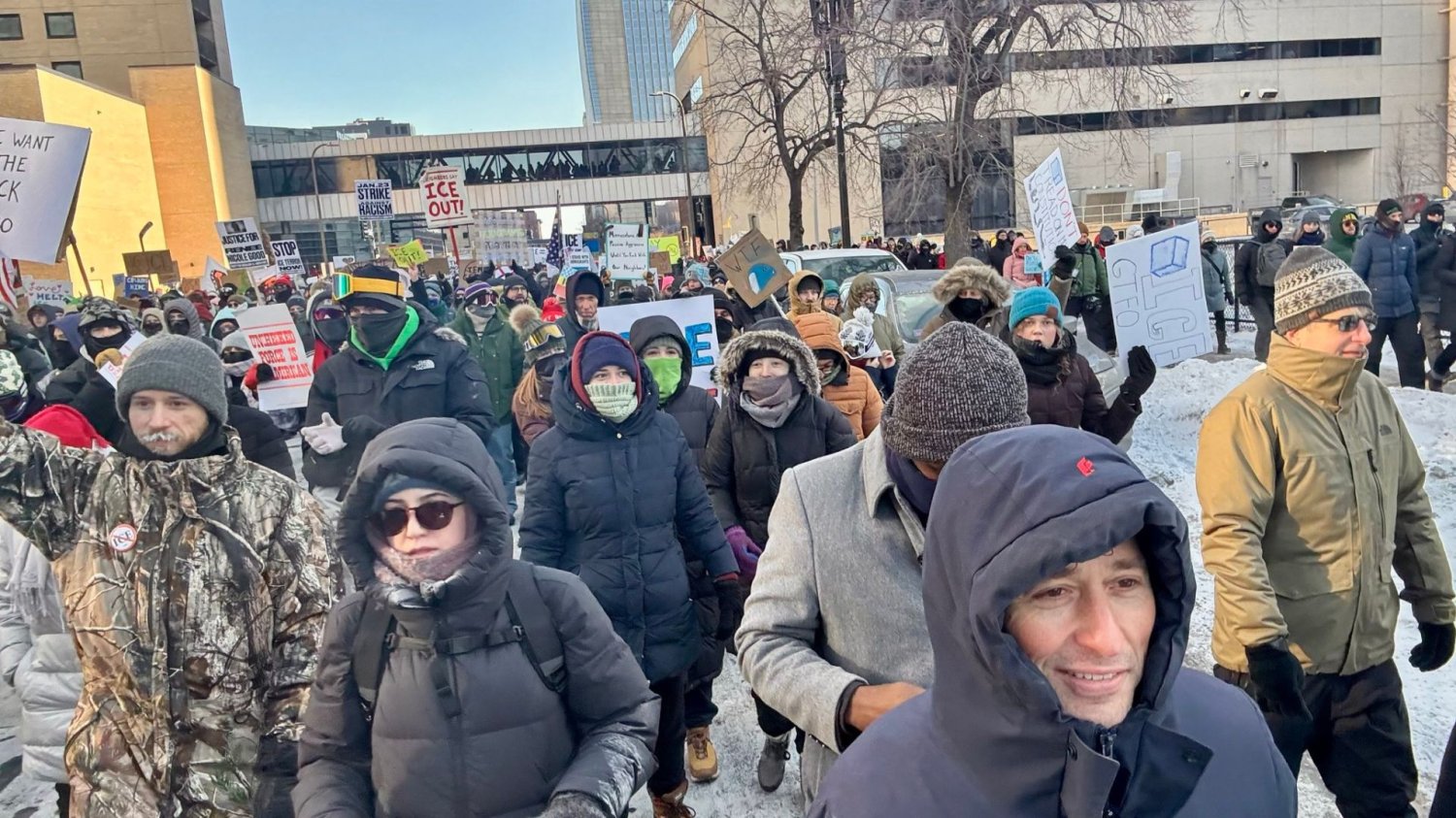 Nie słabną protesty w Minneapolis Protesty w Minneapolis