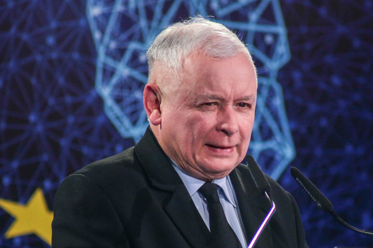 Prawo i Sprawiedliwość prowadzi z Koalicją Europejską o pięć punktów procentowych - wynika z sondażu IBRiS dla "Rzeczpospolitej".