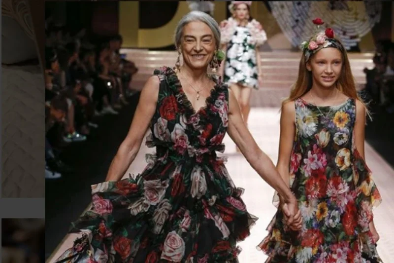 Dolce& Gabbaan zaprosił na wybieg wielkie gwiazdy modelingu, ich dzieci i wnuki