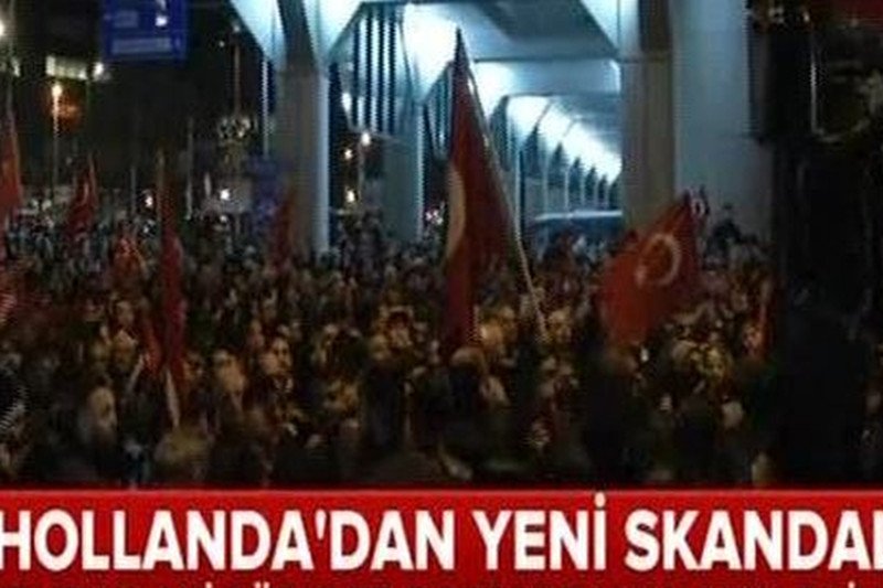 Turcy protestują w Holandii