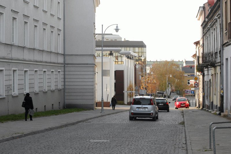 Scena porodu i jęki na schodach w czasie Marszu Życia. Samotna matka "rodziła" w centrum Kielc