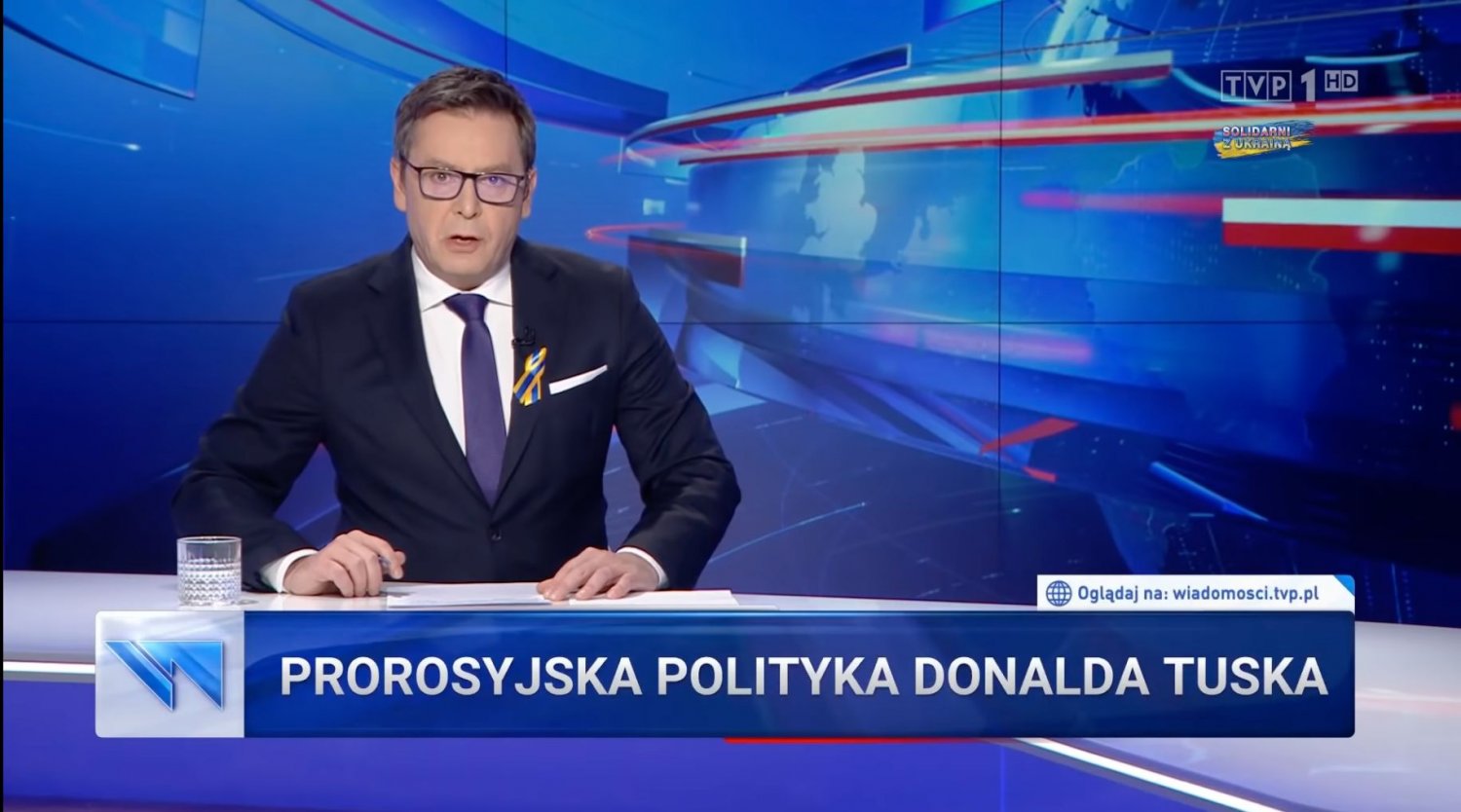 Tak Wiadomości TVP i TVP Info wbijają widzom do głowy proputinowską politykę Donalda Tuska.