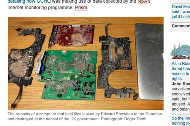 Szczątki zniszczonego komputera, na którym przechowywano pliki przekazane "Guardianowi" przez Edwarda Snowdena