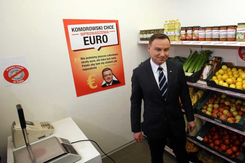 PiS-owi udało się narzucić temat kampanii.