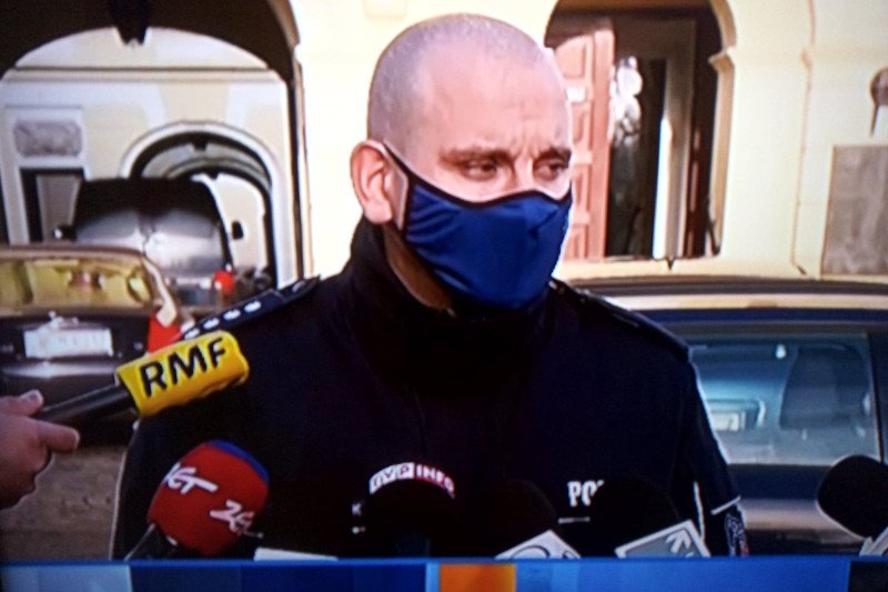 Konferencja rzecznika KSP transmitowana na antenie TVN24.