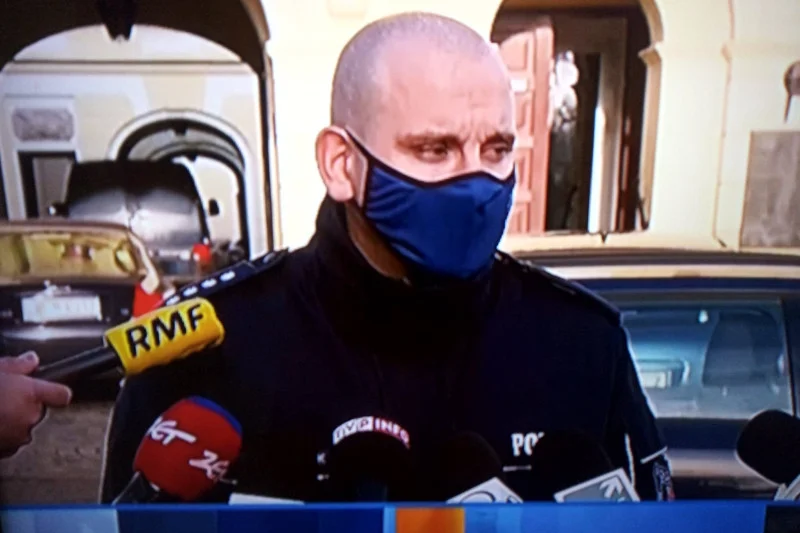 Konferencja rzecznika KSP transmitowana na antenie TVN24.