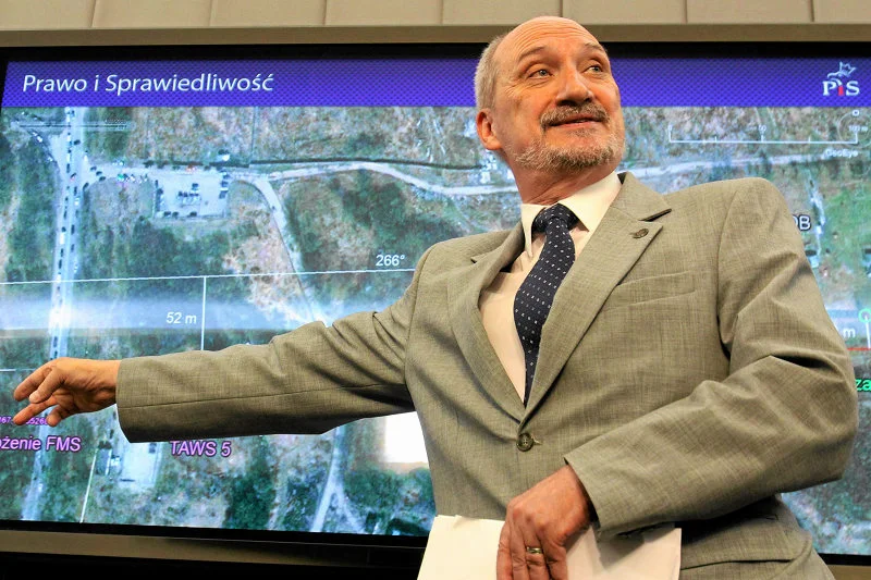 "Newsweek": Tłumaczka raportu WSI pracuje w polskiej dyplomacji