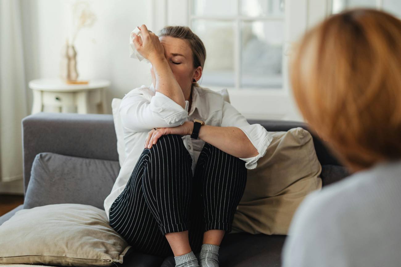 7 zdań, które wypowiadają kobiety w toksycznym związku. Powinna ci się zapalić czerwona lampka