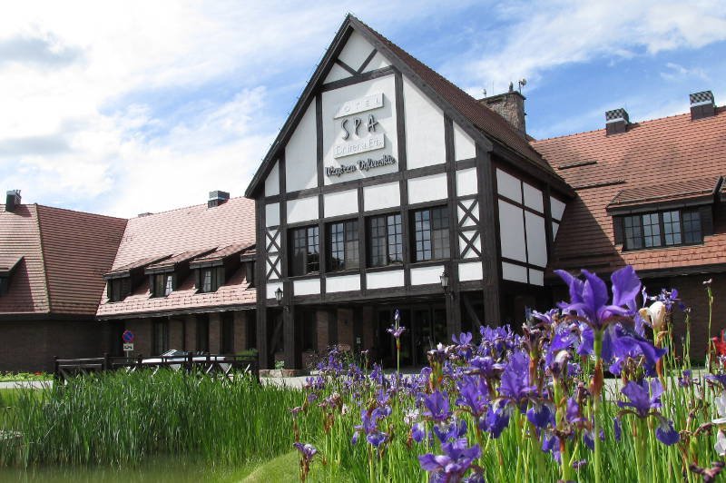 Hotel Spa Dr Irena Eris na Wzgórzach Dylewskich jest przepięknie położony