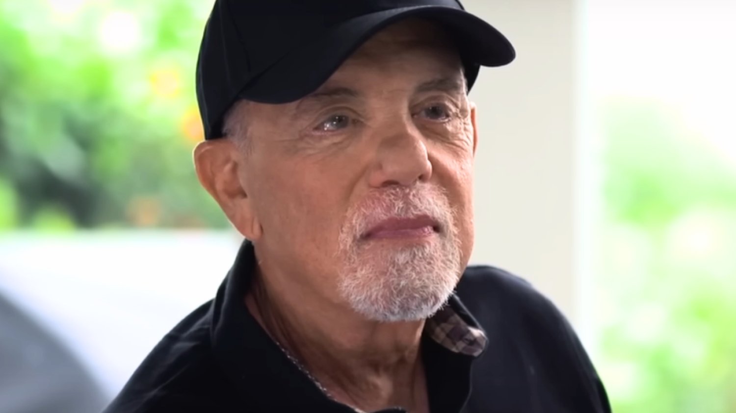 Billy Joel wystawił 75 motocykli na sprzedaż. Legendarny muzyk ma poważne problemy Billy Joel wystawił 75 motocykli na sprzedaż. Legendarny muzyk ma problemy