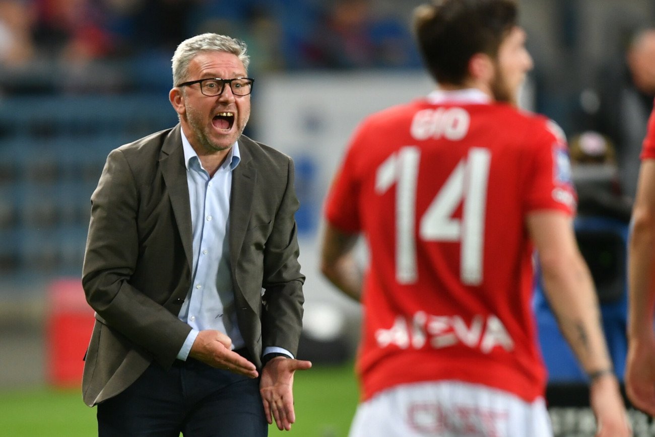 Były selekcjoner reprezentacji Polski Jerzy Brzęczek nie zdołał uratować Wisły Kraków przed spadkiem z PKO Ekstraklasy.