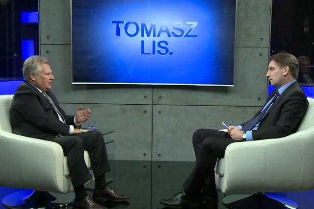 Tomasz Lis w programie rozmawiał z Aleksandrem Kwaśniewskim i z biskupem Tadeuszem Pieronkiem.