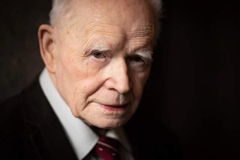 Prof. Adam Strzembosz twierdzi, iż Jarosława Kaczyński nie jest polskim inteligentem.