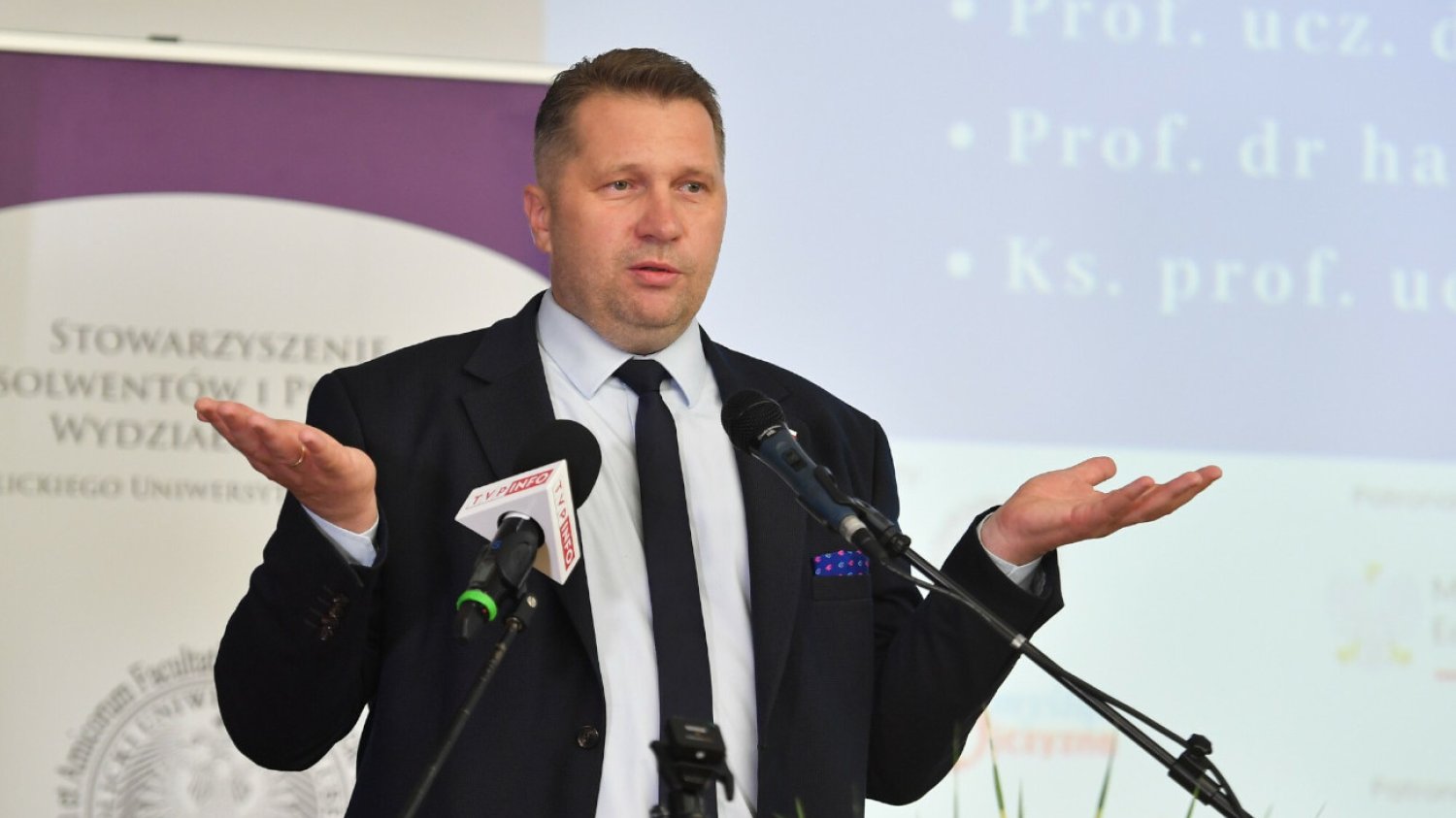 Przemysław Czarnek "uwolnił" kierunki lekarskie obniżając kryteria. Co z jakością kształcenia?