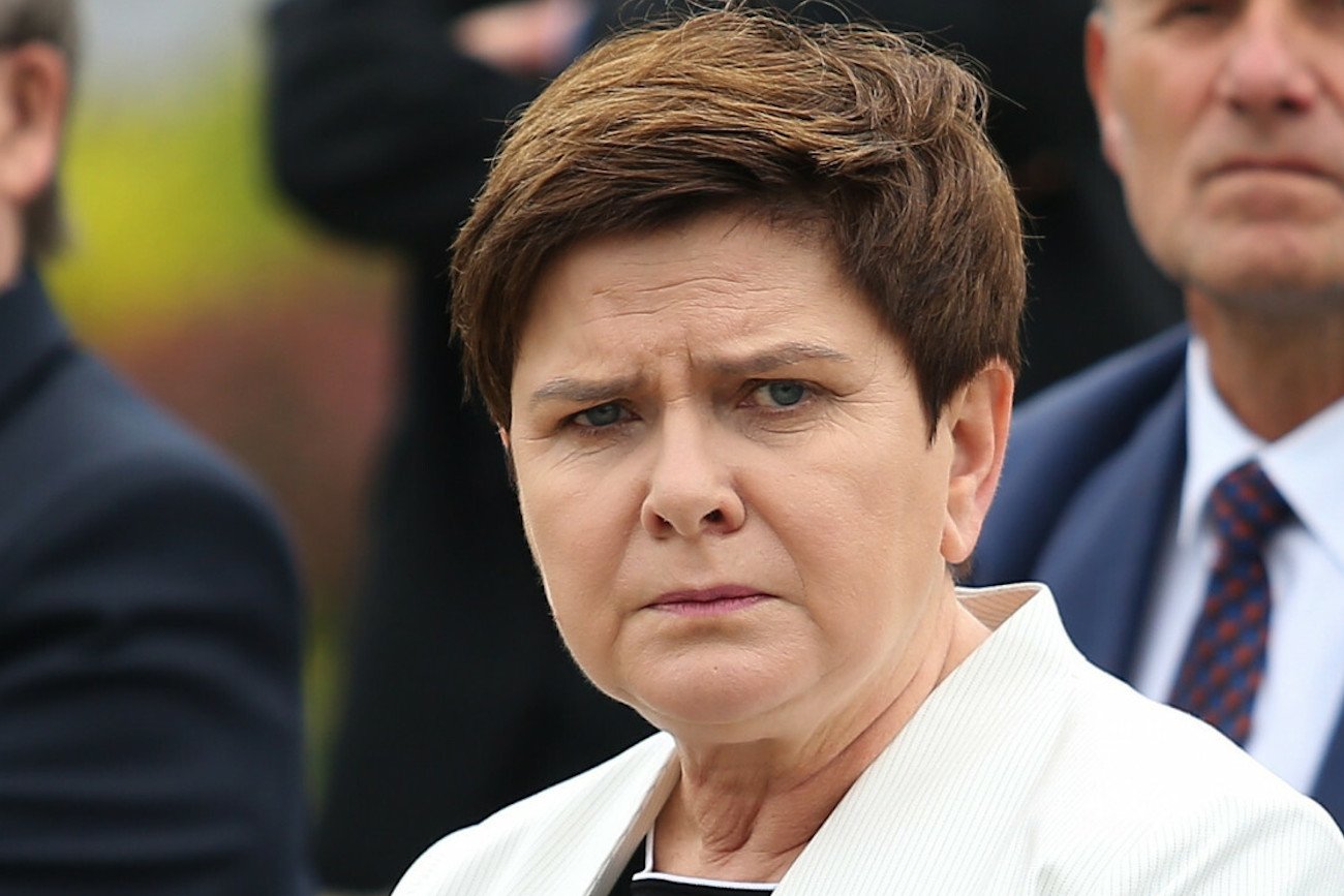 Stowarzyszenie na rzecz Szkoły Zarządzania i Handlu, którego wiceprezesem jest mąż europosłanki PiS Edward Szydło, miało otrzymać z UE bardzo wysokie dotacje.
