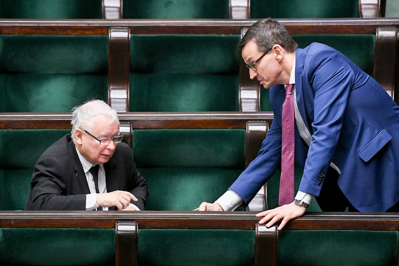 Nowy sondaż CBOS o nastrojach społecznych ws. 2021 roku to koleje alarmujące dane dla rządzących z PiS.
