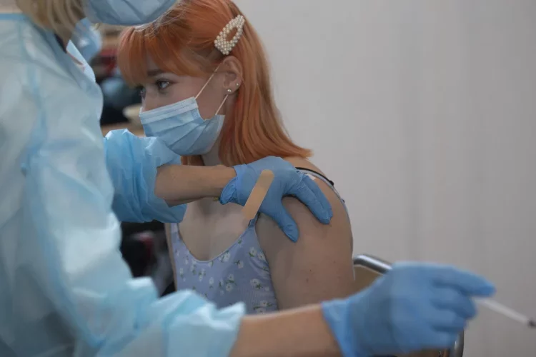 Pfizer zamierza złożyć wniosek o zatwierdzenie trzeciej dawki szczepionki