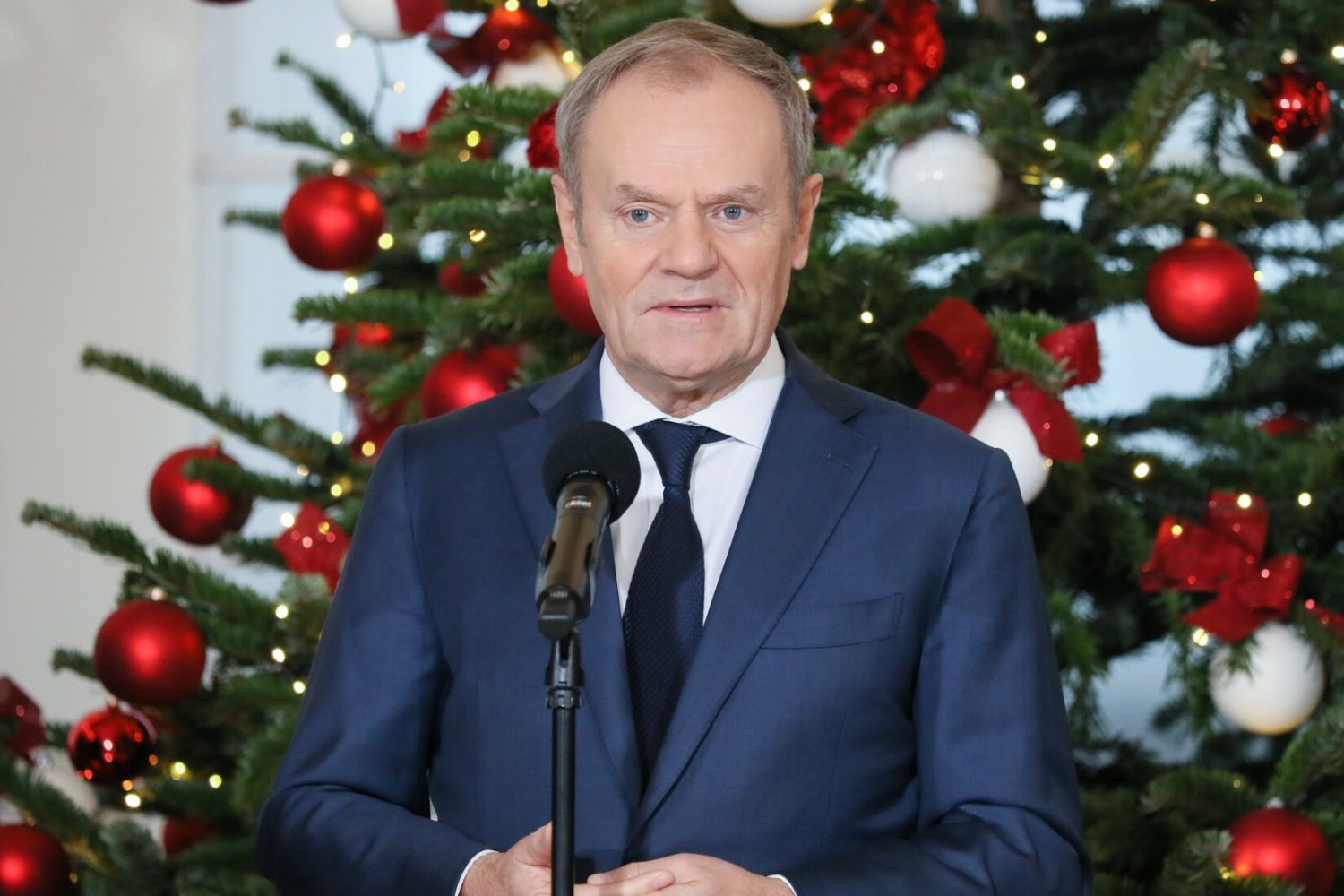 Tusk opublikował swoje życzenia. Premier publicznie złożył jedną obietnicę.