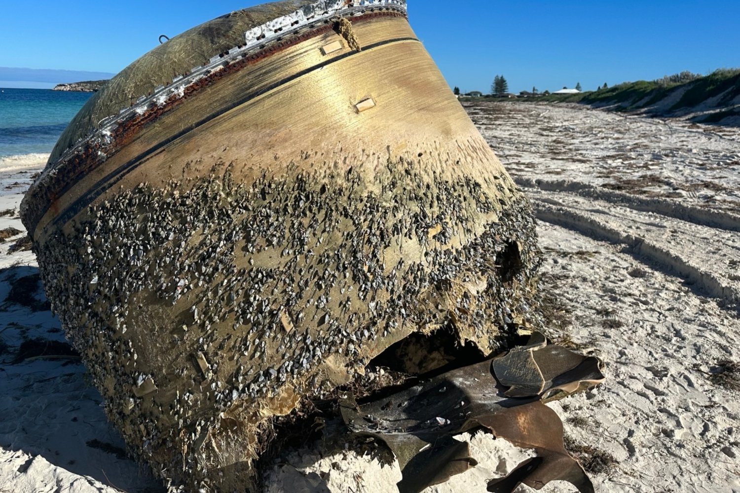 Obiekt na plaży w Australii okazał się być rakietą.