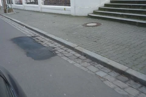 Wieczorem po napisie nie było już śladu. Ktoś go starannie zmył.