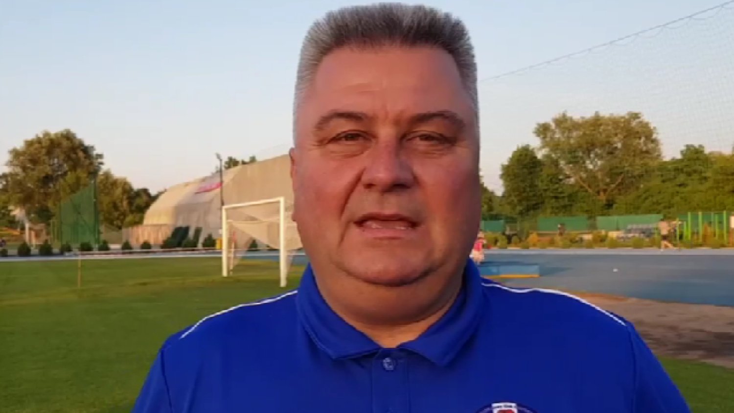 Piaseczno. Jacek Krupnik brutalnie pobity. Trener MKS walczy o życie.