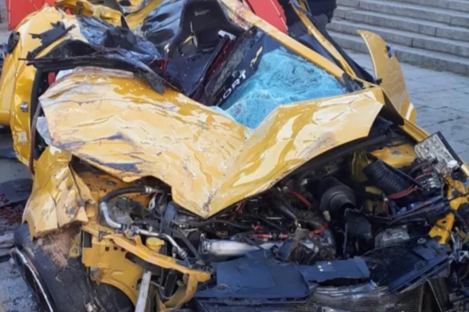 Auto po wypadku w Krakowie.