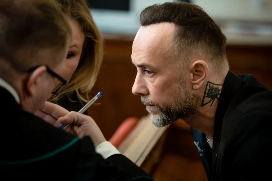 Nergal już raz stanął przed sądem za "modyfikację" godła.
