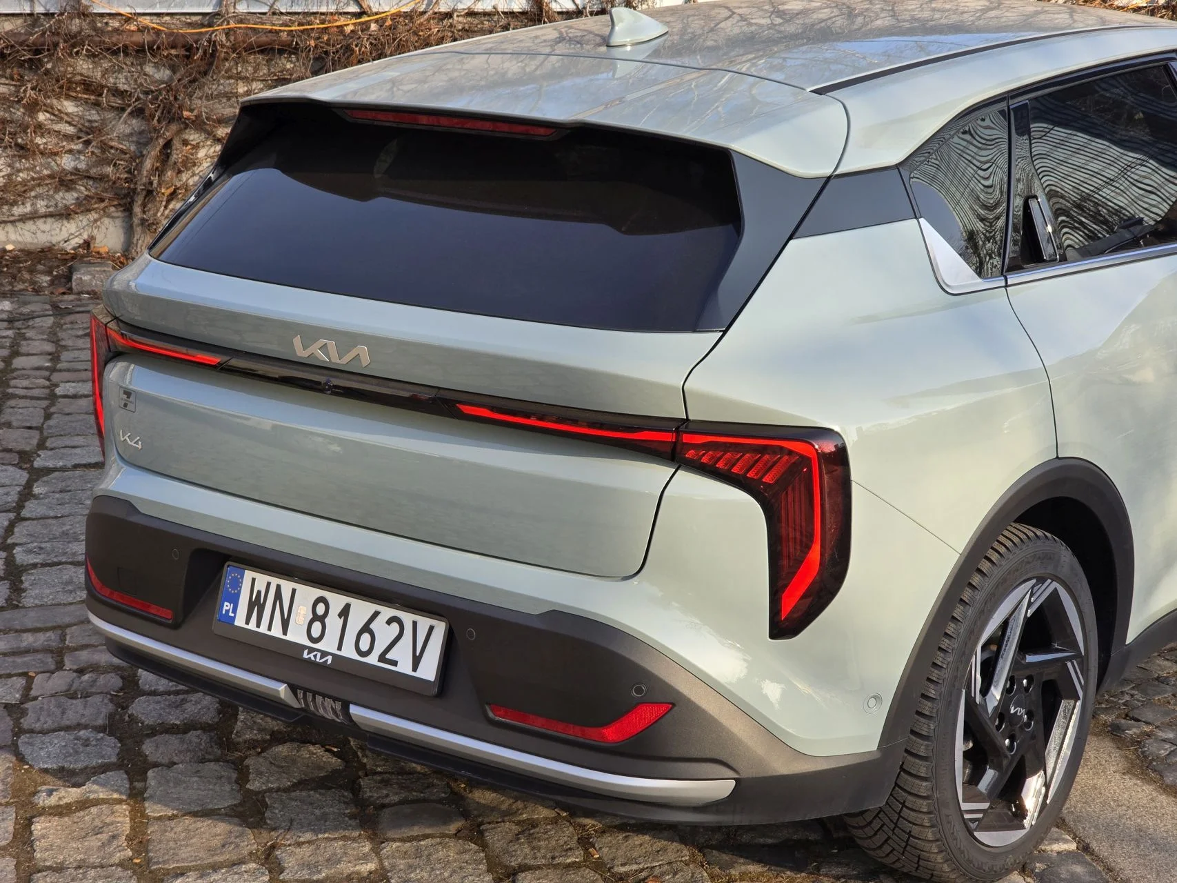 KIA K4
