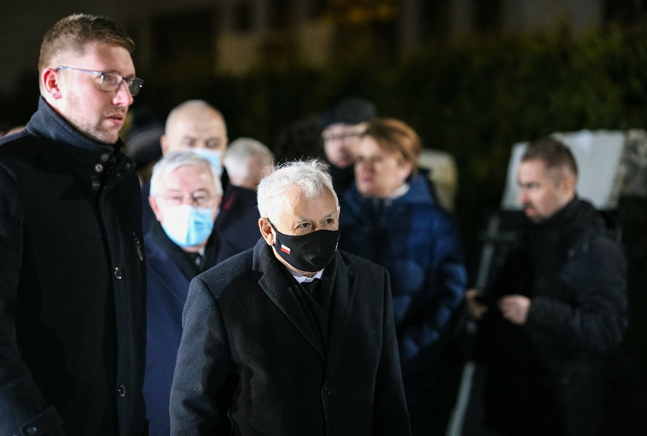 Po mszy w intencji Jadwigi Kaczyńskiej zakłócono wystąpienie Jarosława Kaczyńskiego.