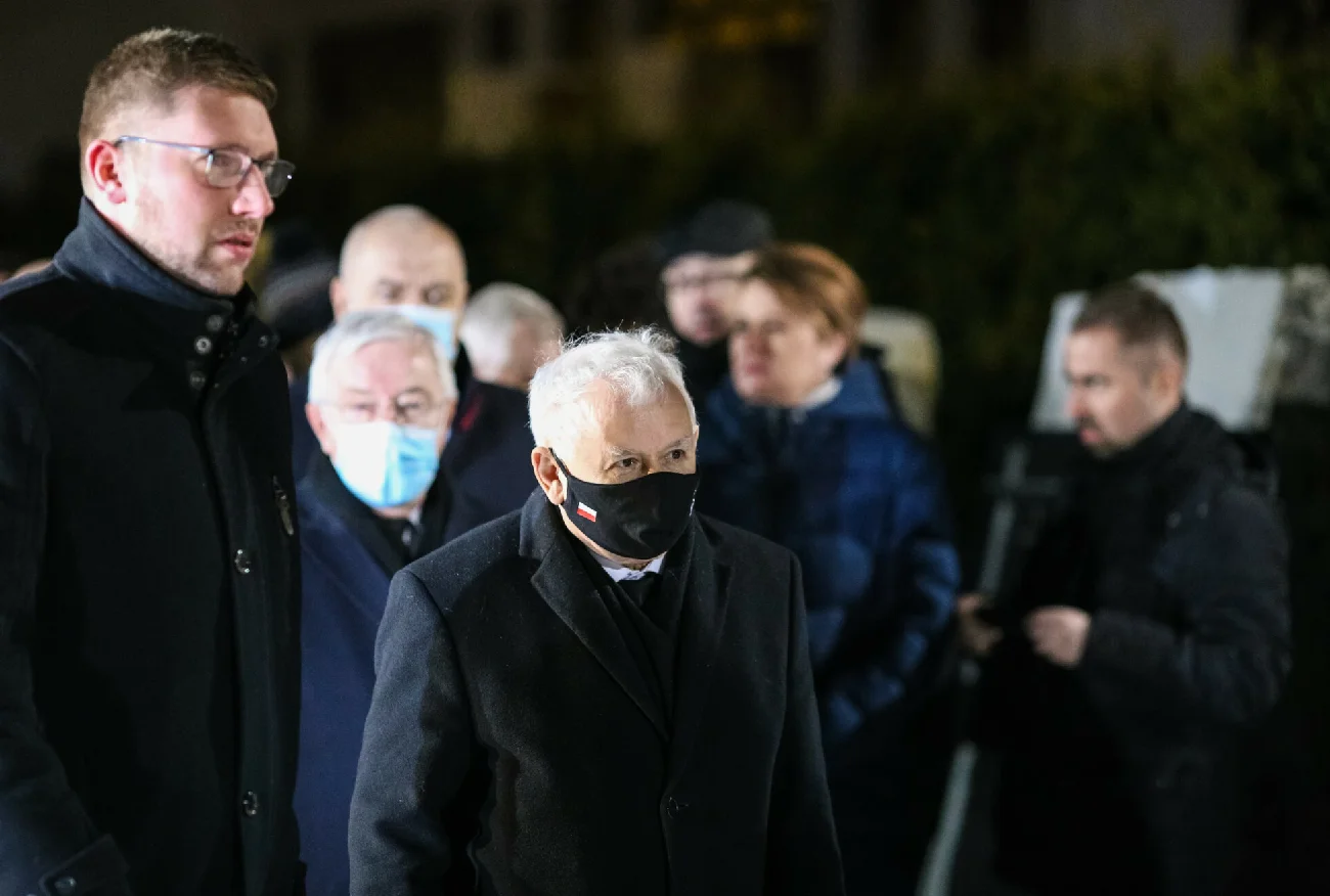 Po mszy w intencji Jadwigi Kaczyńskiej zakłócono wystąpienie Jarosława Kaczyńskiego.