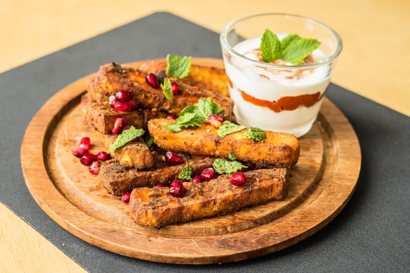 Pieczony ser halloumi z dipem jogurtowym przepis