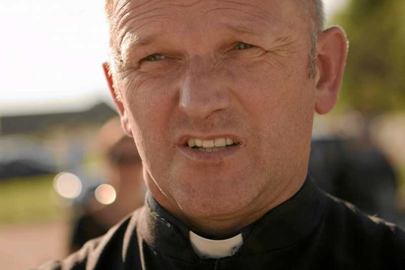 Ks. Lemański po zakazie wypowiadania się w mediach: W Kościele katolickim w Polsce skandali jest aż nadto.