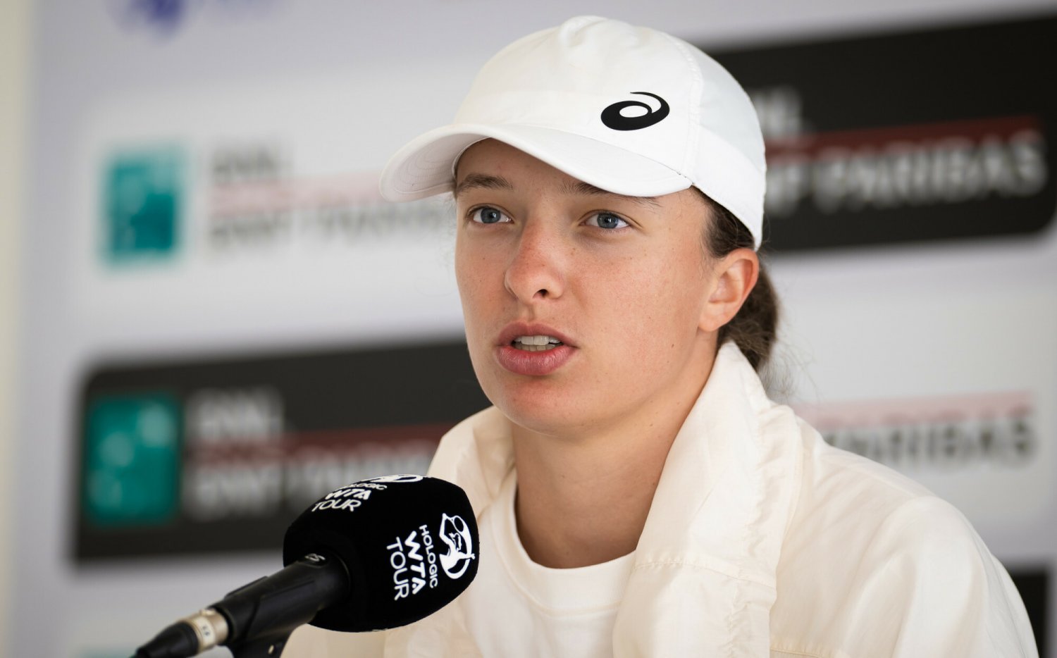 Iga Świątek rozmawiała z TVP i na chwilę... zapomniała języka. Wybrnęła z wielką klasą