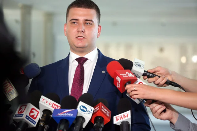 Bartłomiej Misiewicz nie cieszy się zbyt dużą wiarygodnością wśród internautów.