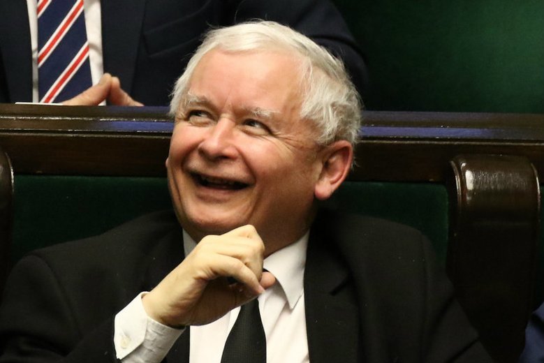 Mając w "swoich" rękach CBOS nie trudno się nie cieszyć...