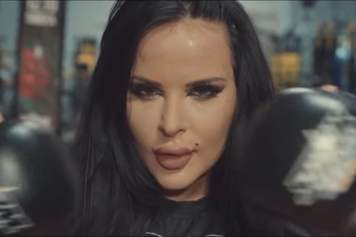 Diss Godlewskiej na Ewel0nę w jeden dzień zanotował ćwierć miliona wyświetleń