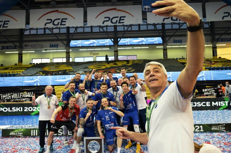 Siatkarze i trenerzy Vervy Warszawa Orlen Paliwa czekają na decyzje ws. przyszłości klubu