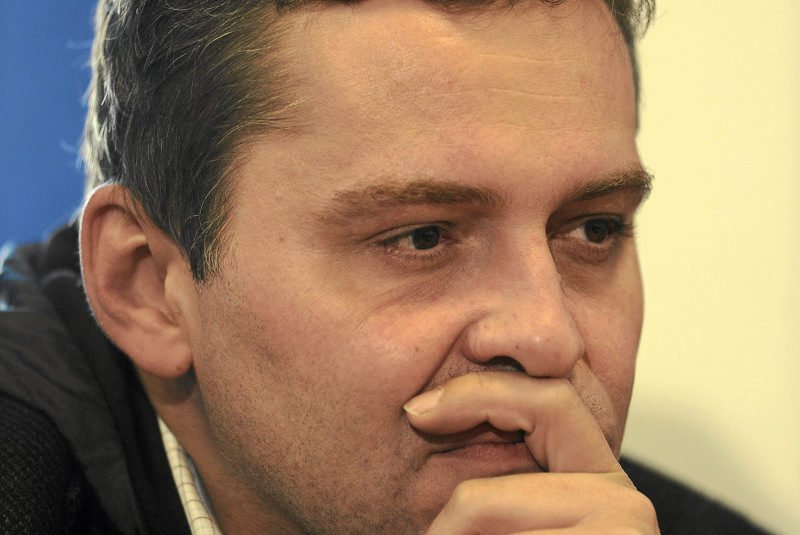 Cezary Gmyz jest autorem tekstu informującego o tym, że na wraku Tupolewa znaleziono ślady materiałów wybuchowych.