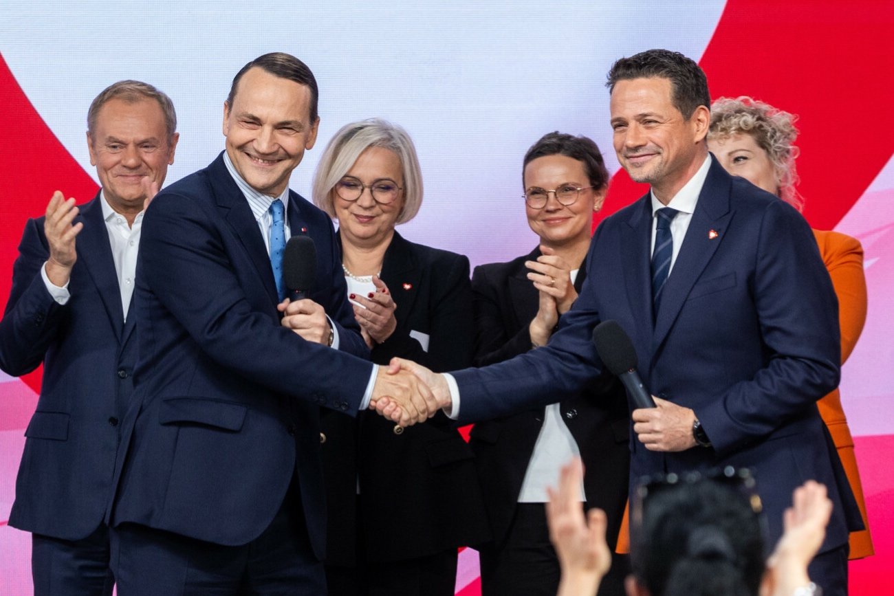 Syn Sikorskiego dołączył do sztabu Trzaskowskiego. Czym się wcześniej zajmował.