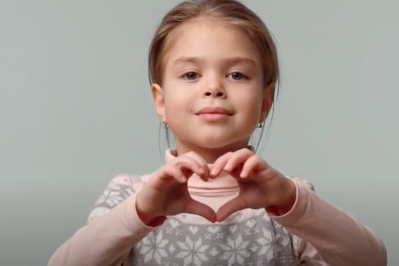 Walczą z hejtem i dziękują służbom medycznym za walkę z SARS-CoV-2.