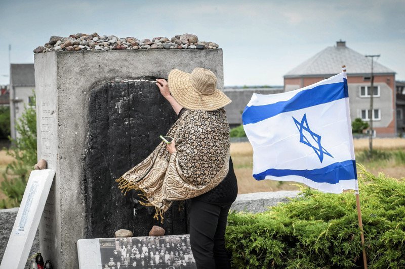 Podczas obchodów 77. rocznicy mordu w Jedwabnem zabrakło przedstawicieli rządu.