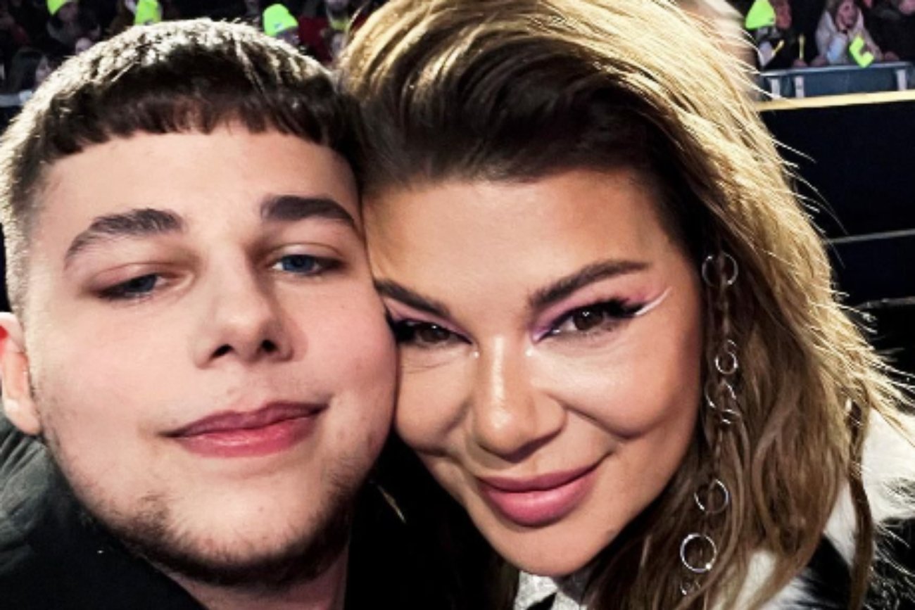 Allan Krupa próbuje sił jako raper. Zdradził, w jaki sposób wspiera go mama