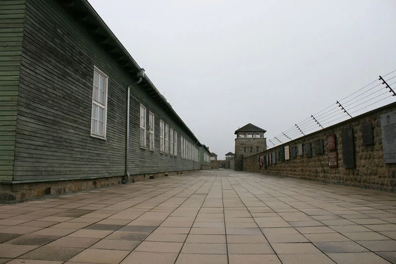 Czy poszukiwania śladów badań nad bombą atomową na terenie obozu w [url=http://shutr.bz/1bCdeFE]Mauthausen[/url] mają sens?