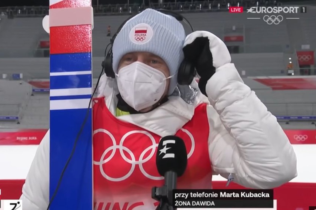 Dawid Kubacki zdobył brązowy medal w Pekinie. Dziennikarz przygotował dla niego niespodziankę