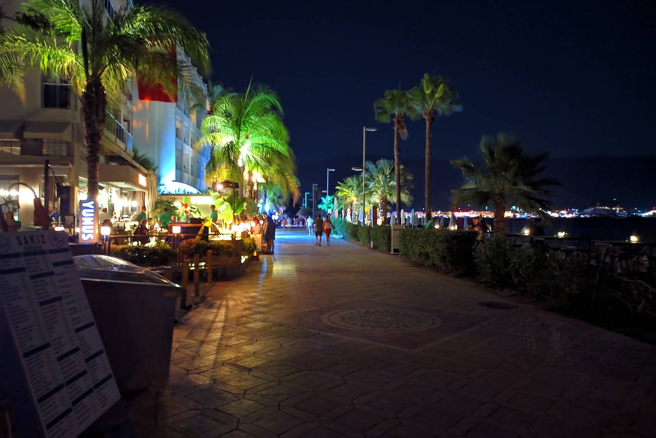 Gdzie na urlop we wrześniu? Podpowiadamy, czym w kwestii pogody i obostrzeń ws. COVID-19 różnią się Egipt, Turcja, Grecja, Chorwacja i Bułgaria. Gdzie na urlop we wrześniu? Podpowiadamy, czym w kwestii pogody i obostrzeń ws. COVID-19 różnią się Egipt, Turcja, Grecja, Chorwacja i Bułgaria