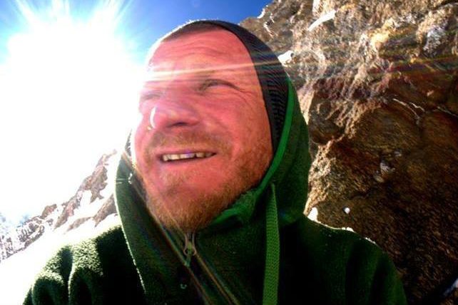 Ekipa ratownicza podejmie próbę dotarcia do Tomasza Mackiewicza helikopterem.